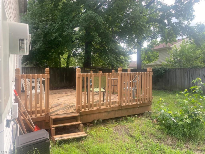 Photo 11 of 12 residential for sale in Hampton virginia