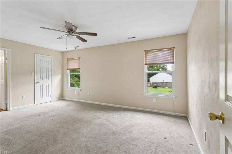 Photo 23 of 40 residential for sale in Virginia Beach virginia