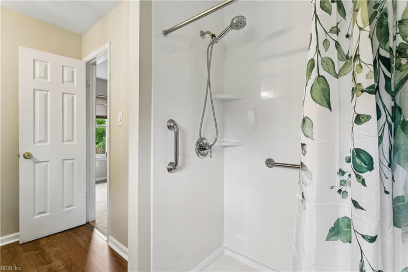 Photo 26 of 40 residential for sale in Virginia Beach virginia