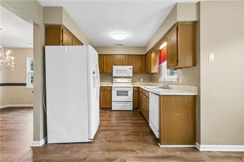 Photo 9 of 40 residential for sale in Virginia Beach virginia