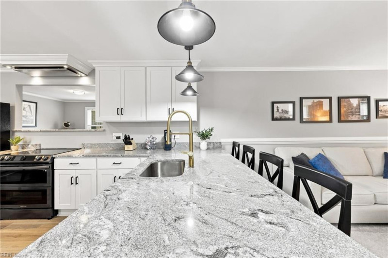 Photo 10 of 42 residential for sale in Virginia Beach virginia