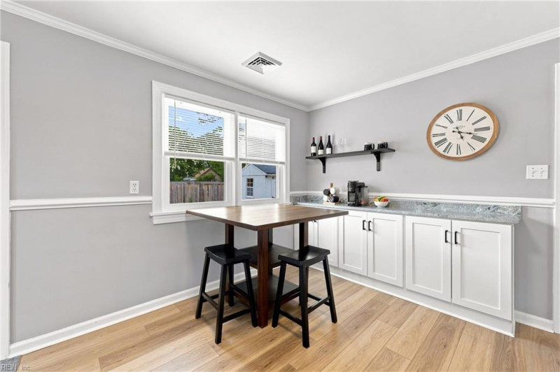 Photo 13 of 42 residential for sale in Virginia Beach virginia