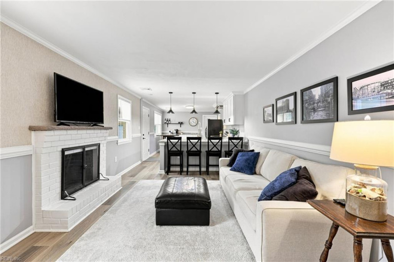 Photo 15 of 42 residential for sale in Virginia Beach virginia