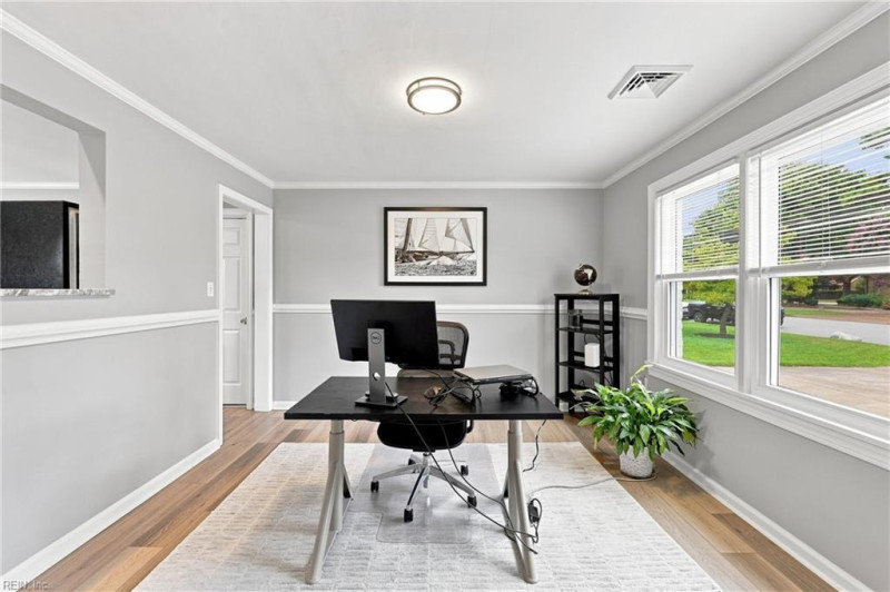 Photo 16 of 42 residential for sale in Virginia Beach virginia