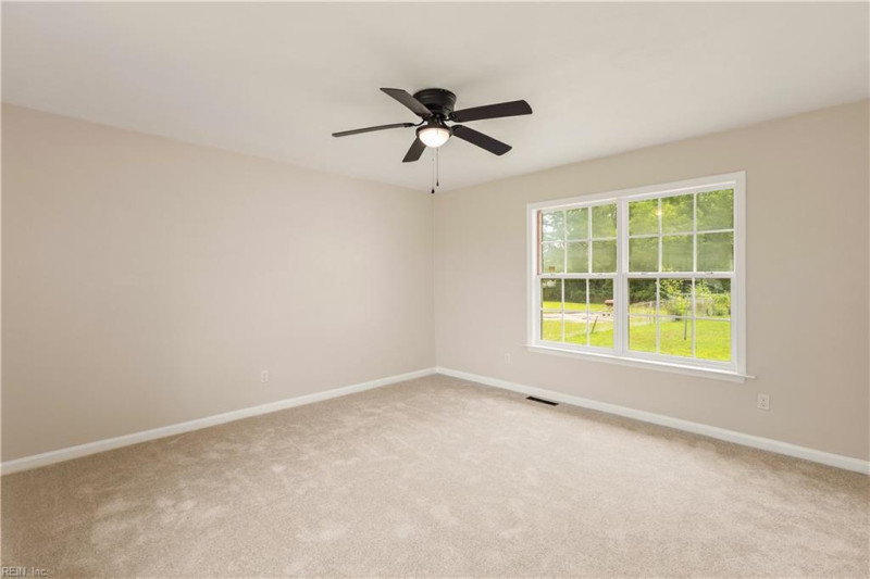 Photo 11 of 20 residential for sale in Portsmouth virginia