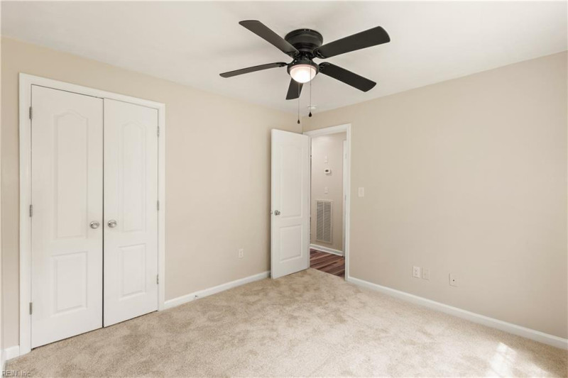 Photo 13 of 20 residential for sale in Portsmouth virginia