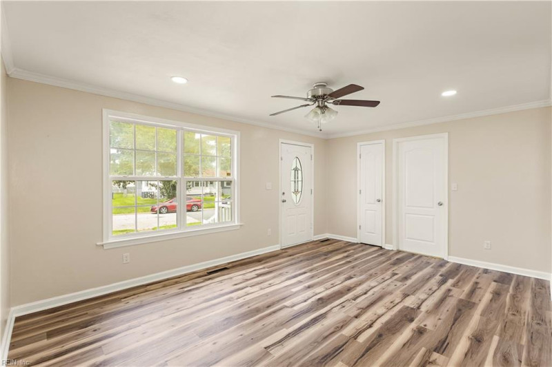 Photo 5 of 20 residential for sale in Portsmouth virginia