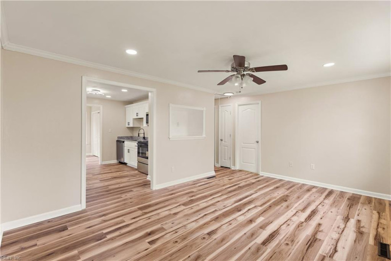 Photo 6 of 20 residential for sale in Portsmouth virginia