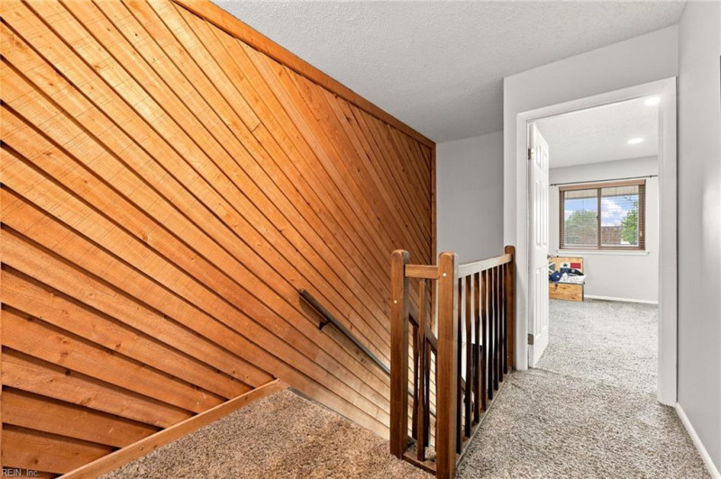 Photo 17 of 34 residential for sale in Virginia Beach virginia