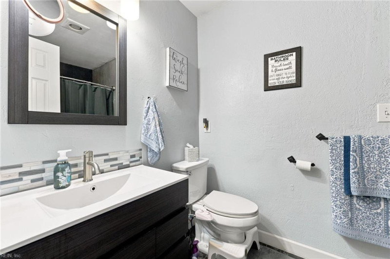 Photo 20 of 34 residential for sale in Virginia Beach virginia