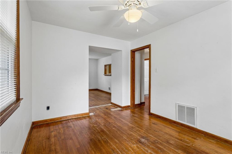 Photo 8 of 34 residential for sale in Newport News virginia Photo 8 of 34 residential for sale in Newport News virginia