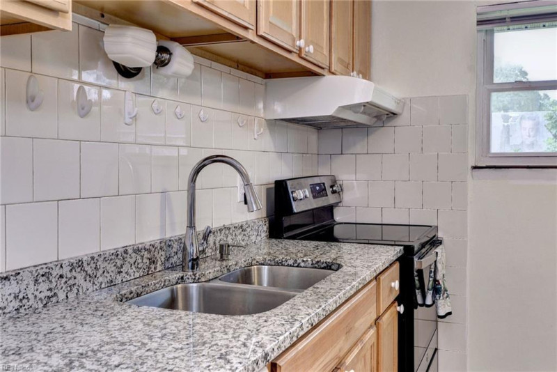 Photo 14 of 50 residential for sale in Newport News virginia