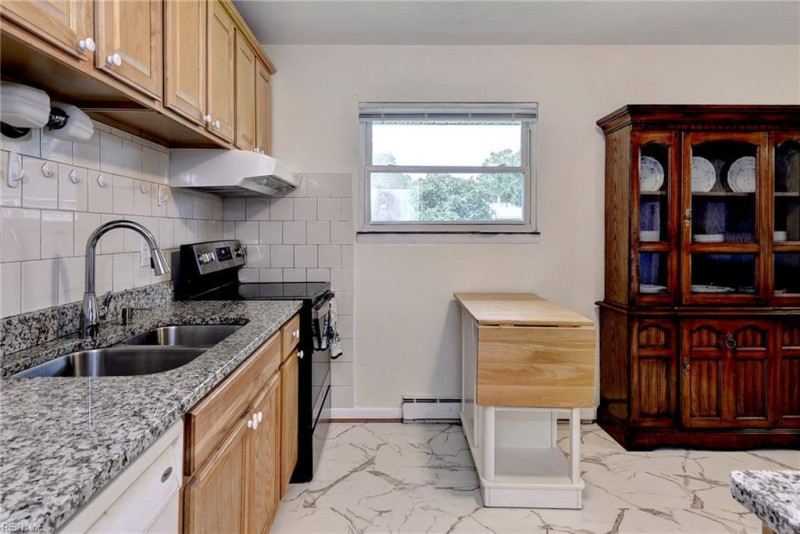 Photo 15 of 50 residential for sale in Newport News virginia