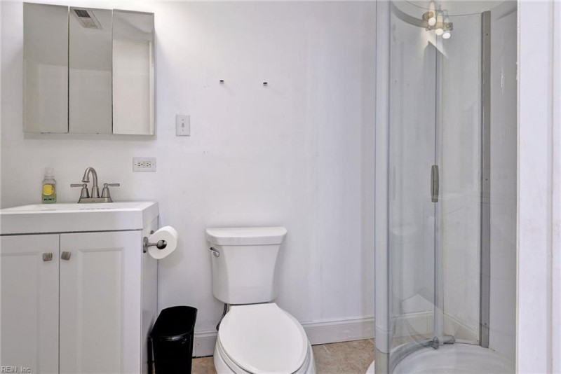 Photo 18 of 50 residential for sale in Newport News virginia