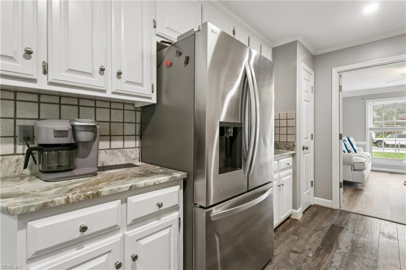 Photo 12 of 48 residential for sale in Hampton virginia