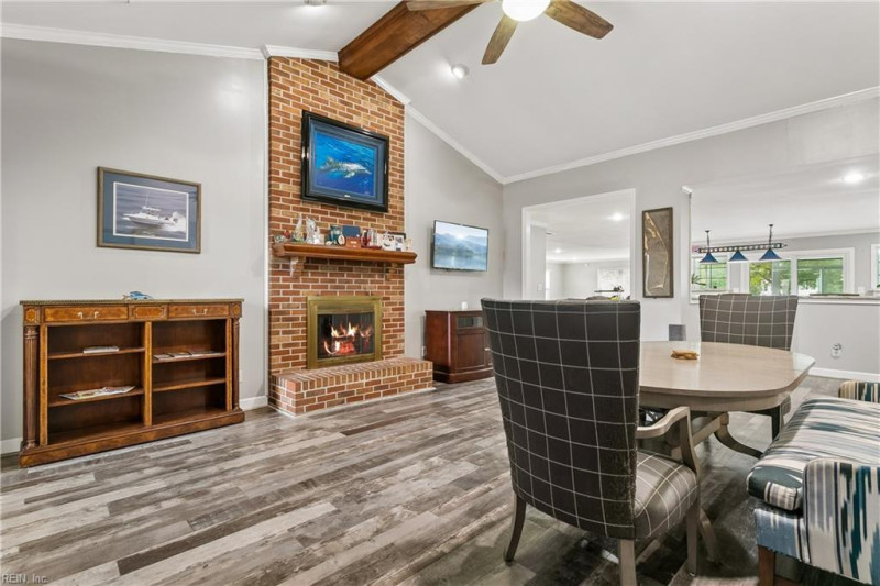 Photo 18 of 48 residential for sale in Hampton virginia