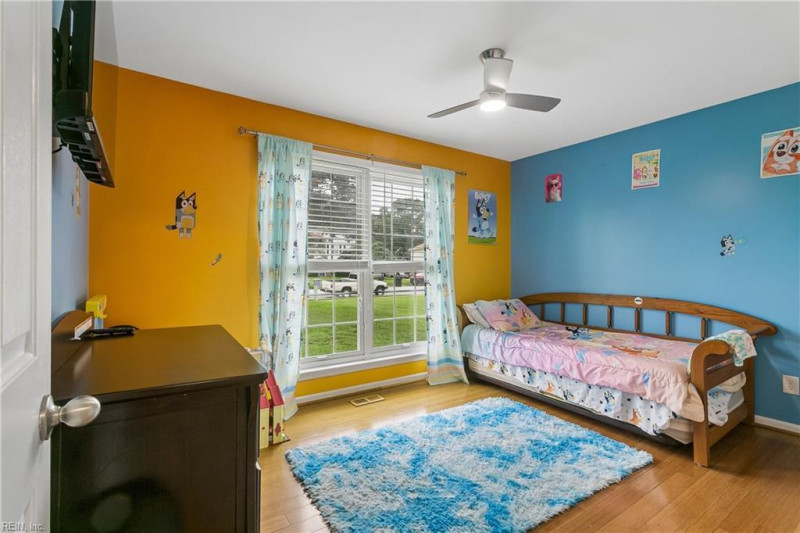 Photo 36 of 48 residential for sale in Hampton virginia