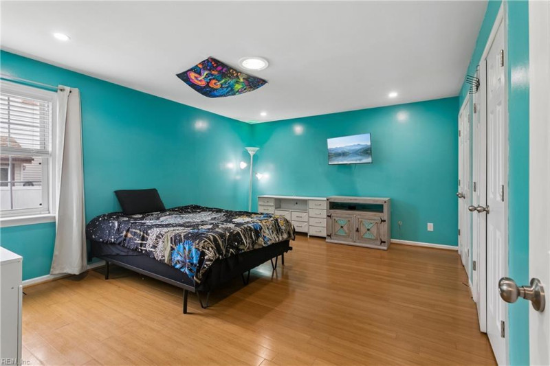 Photo 39 of 48 residential for sale in Hampton virginia