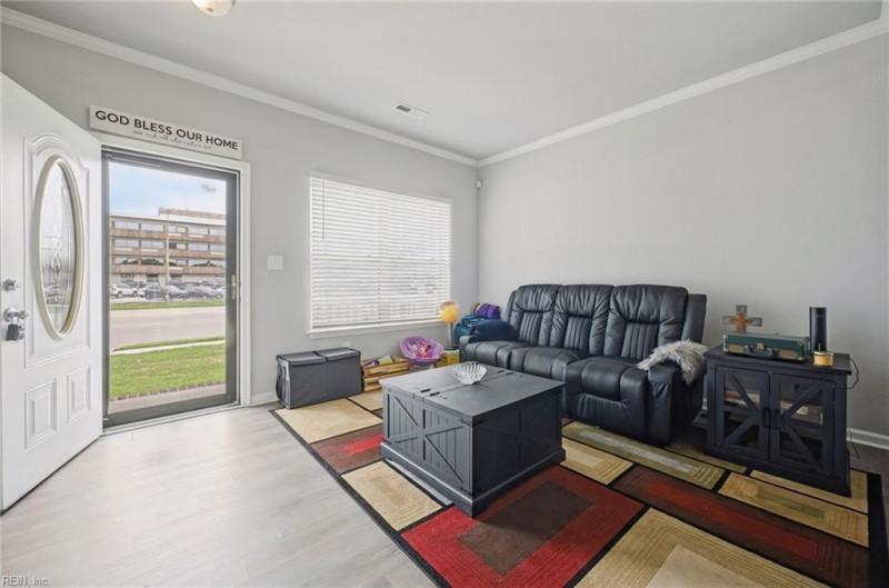 Photo 6 of 48 residential for sale in Newport News virginia