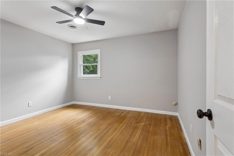 Photo 24 of 38 residential for sale in Newport News virginia