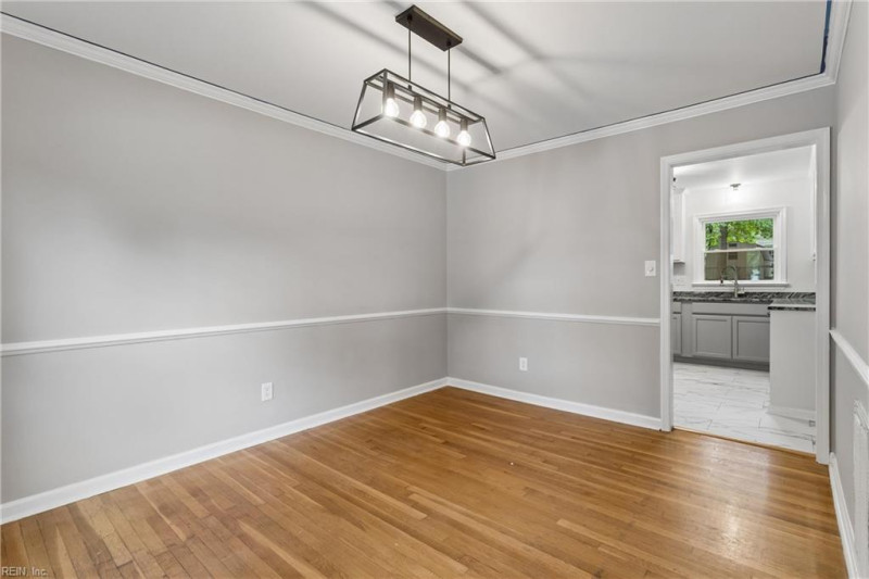 Photo 6 of 38 residential for sale in Newport News virginia