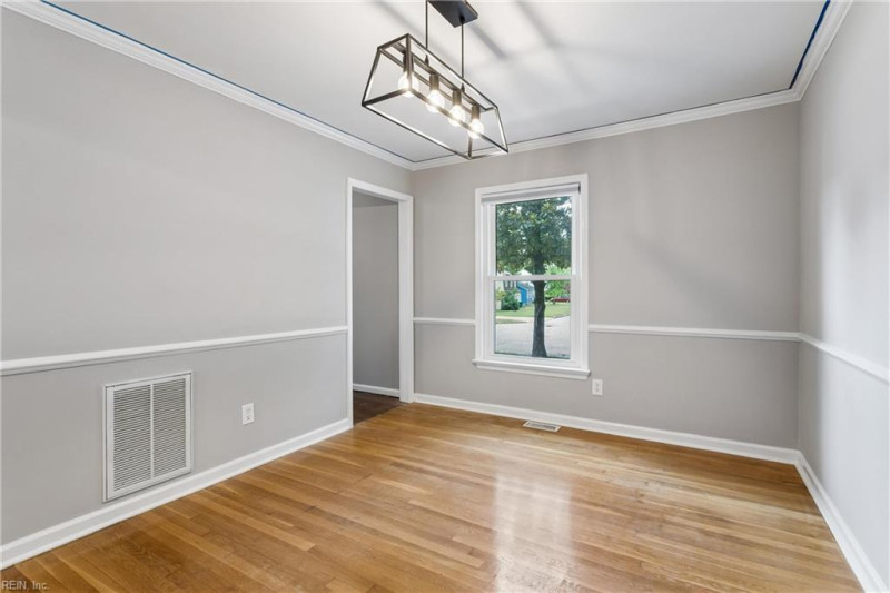 Photo 8 of 38 residential for sale in Newport News virginia