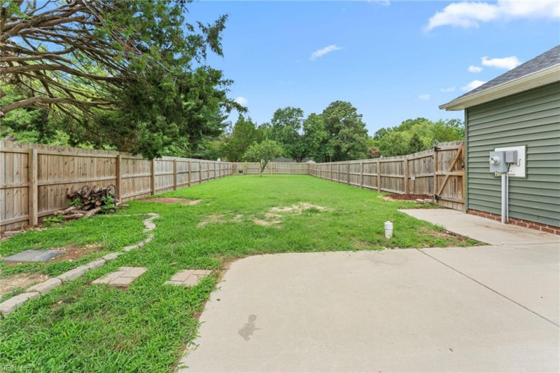 Photo 34 of 40 residential for sale in Gloucester County virginia