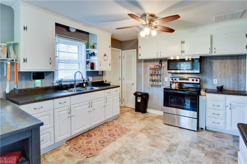 Photo 8 of 42 residential for sale in Chesapeake virginia Photo 8 of 42 residential for sale in Chesapeake virginia