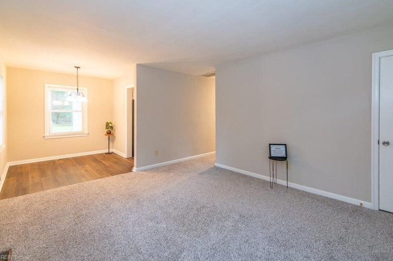 Photo 11 of 44 residential for sale in Hampton virginia