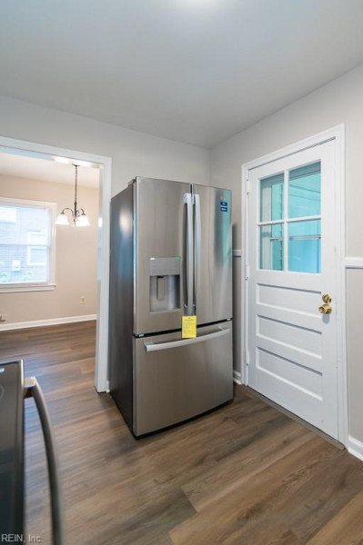 Photo 18 of 44 residential for sale in Hampton virginia