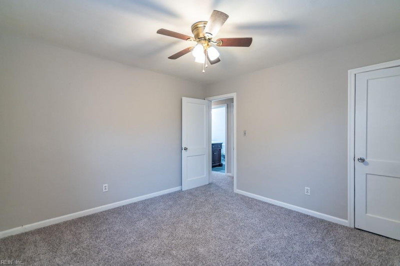 Photo 26 of 44 residential for sale in Hampton virginia