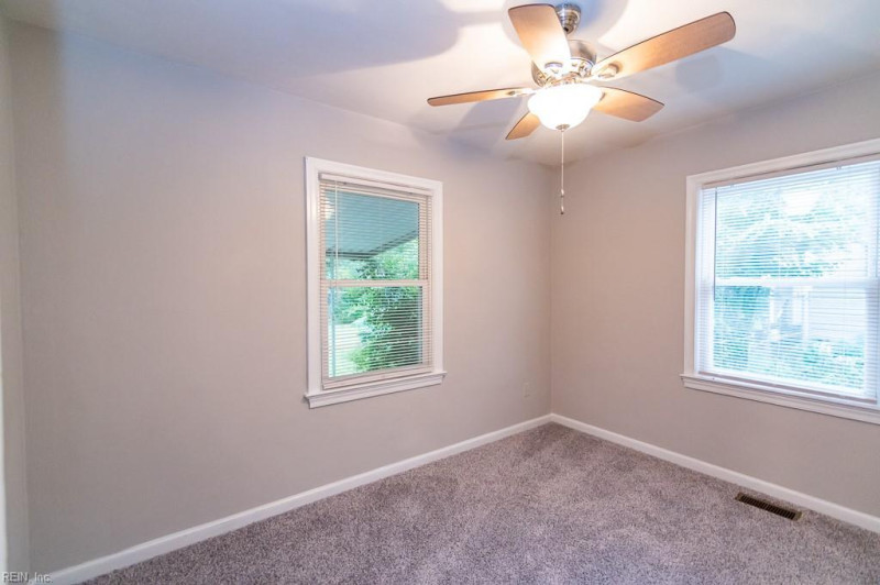 Photo 28 of 44 residential for sale in Hampton virginia