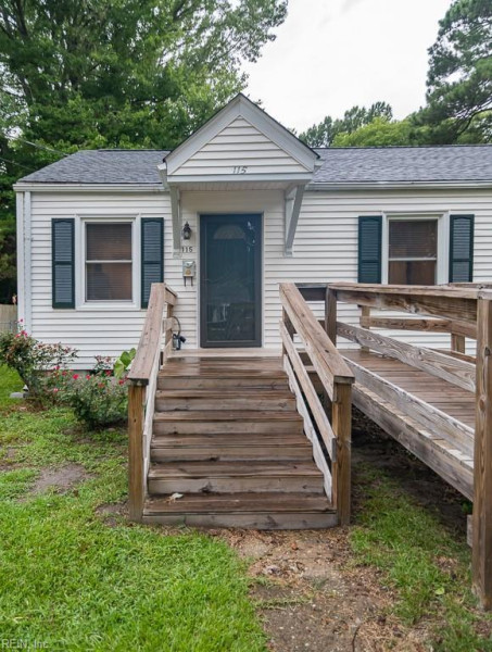 Photo 7 of 44 residential for sale in Hampton virginia