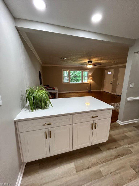 Photo 16 of 25 residential for sale in Chesapeake virginia