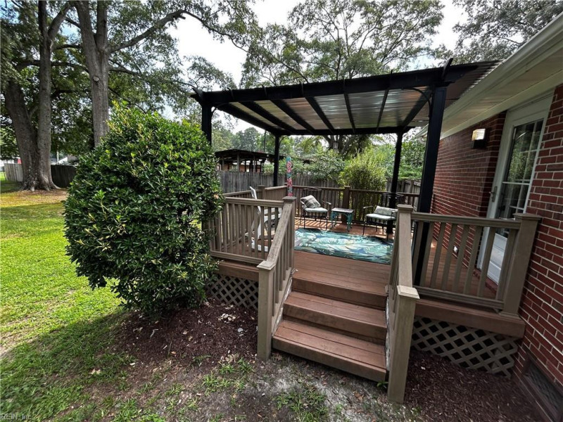 Photo 21 of 25 residential for sale in Chesapeake virginia