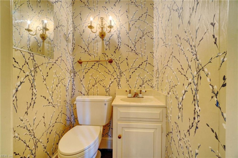Photo 19 of 33 residential for sale in Norfolk virginia
