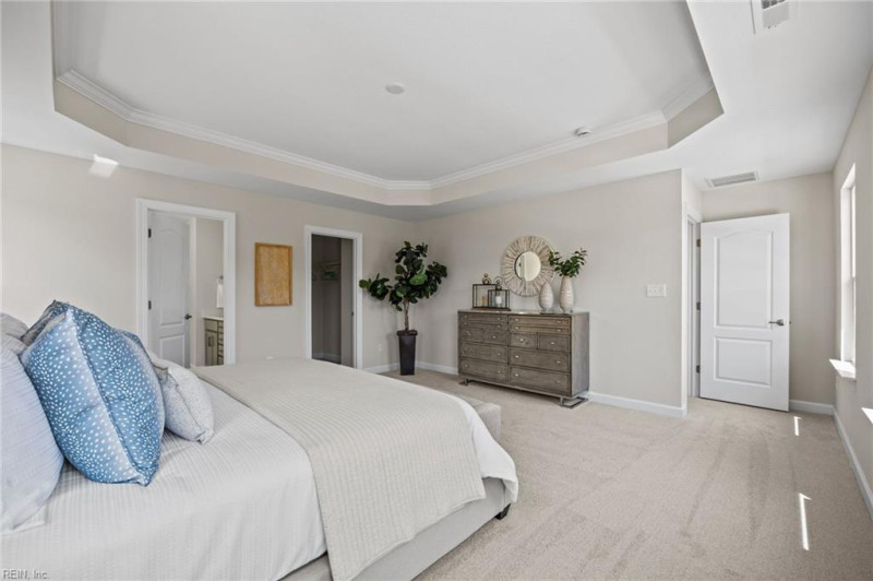Photo 14 of 18 residential for sale in Suffolk virginia