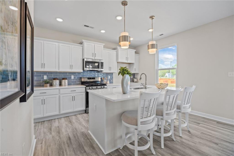 Photo 9 of 18 residential for sale in Suffolk virginia