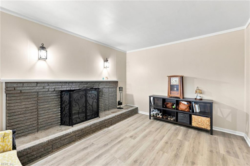 Photo 10 of 46 residential for sale in Norfolk virginia