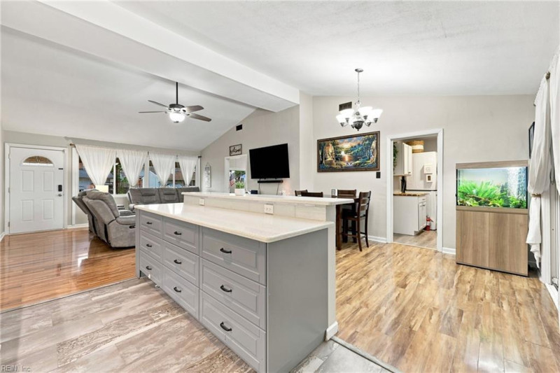 Photo 17 of 46 residential for sale in Norfolk virginia