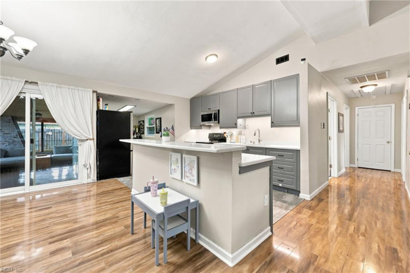 Photo 23 of 46 residential for sale in Norfolk virginia
