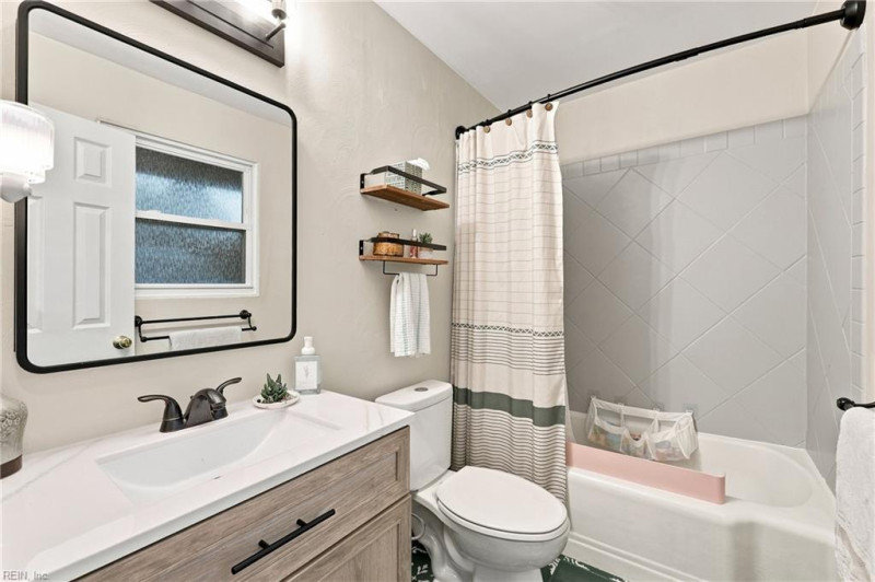 Photo 36 of 46 residential for sale in Norfolk virginia