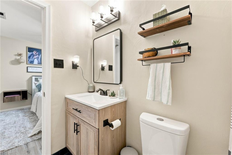 Photo 37 of 46 residential for sale in Norfolk virginia