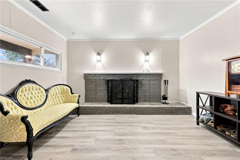 Photo 9 of 46 residential for sale in Norfolk virginia