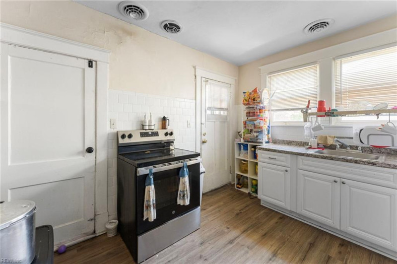 Photo 16 of 21 residential for sale in Newport News virginia