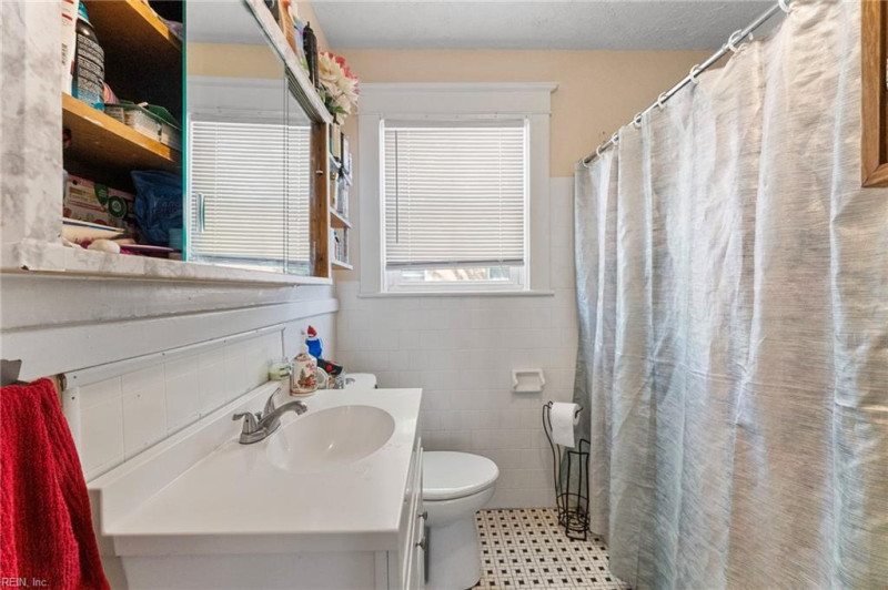 Photo 18 of 21 residential for sale in Newport News virginia