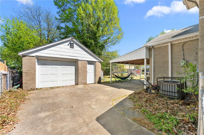Photo 6 of 21 residential for sale in Newport News virginia