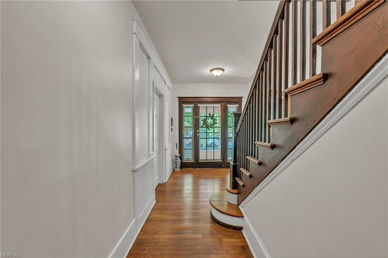 Photo 4 of 42 residential for sale in Norfolk virginia
