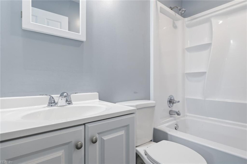 Photo 18 of 36 residential for sale in Chesapeake virginia