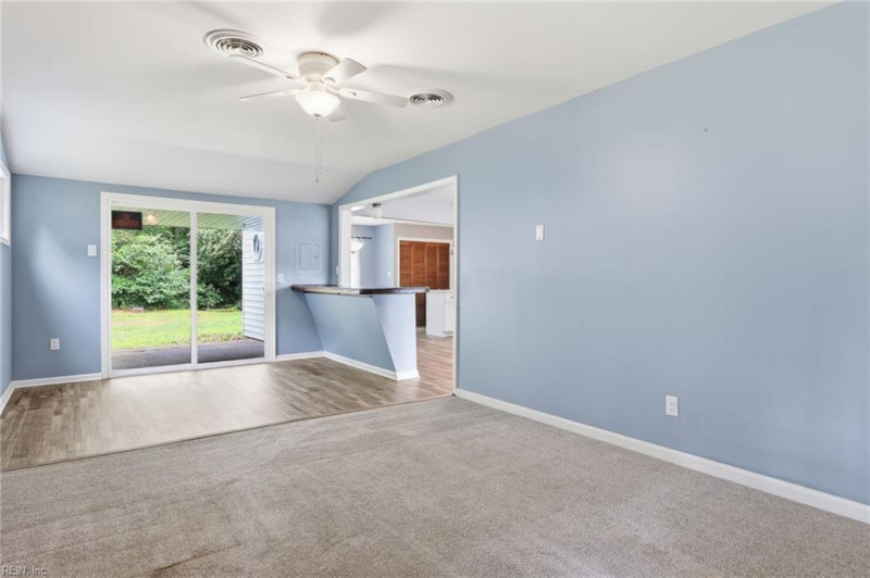 Photo 19 of 36 residential for sale in Chesapeake virginia